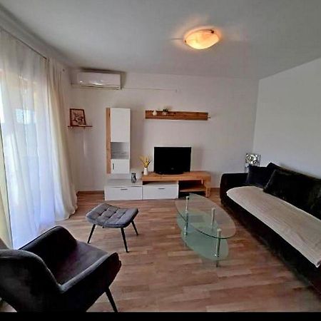 פובליאנה Apartments Sanja מראה חיצוני תמונה
